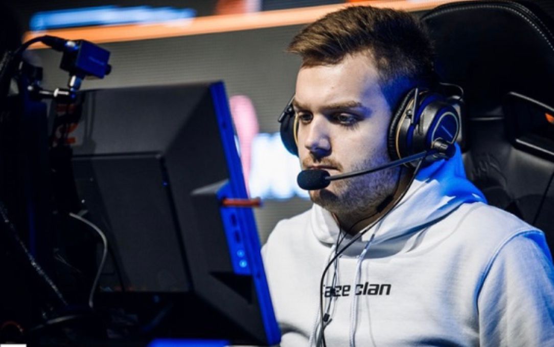 LPL海报大比拼：LNG集合打CALL RNG斗转星移