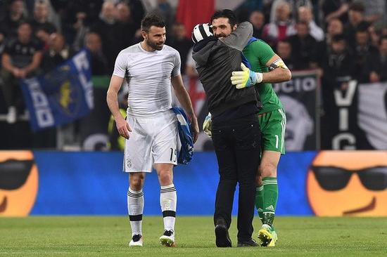 9INE 宣布降级 Misutaaa 和 s0und