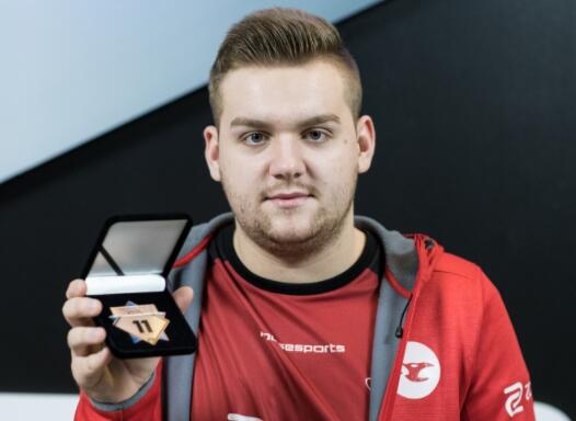 世界聚焦于你，S11决赛海外观看人数峰值突破历史纪录